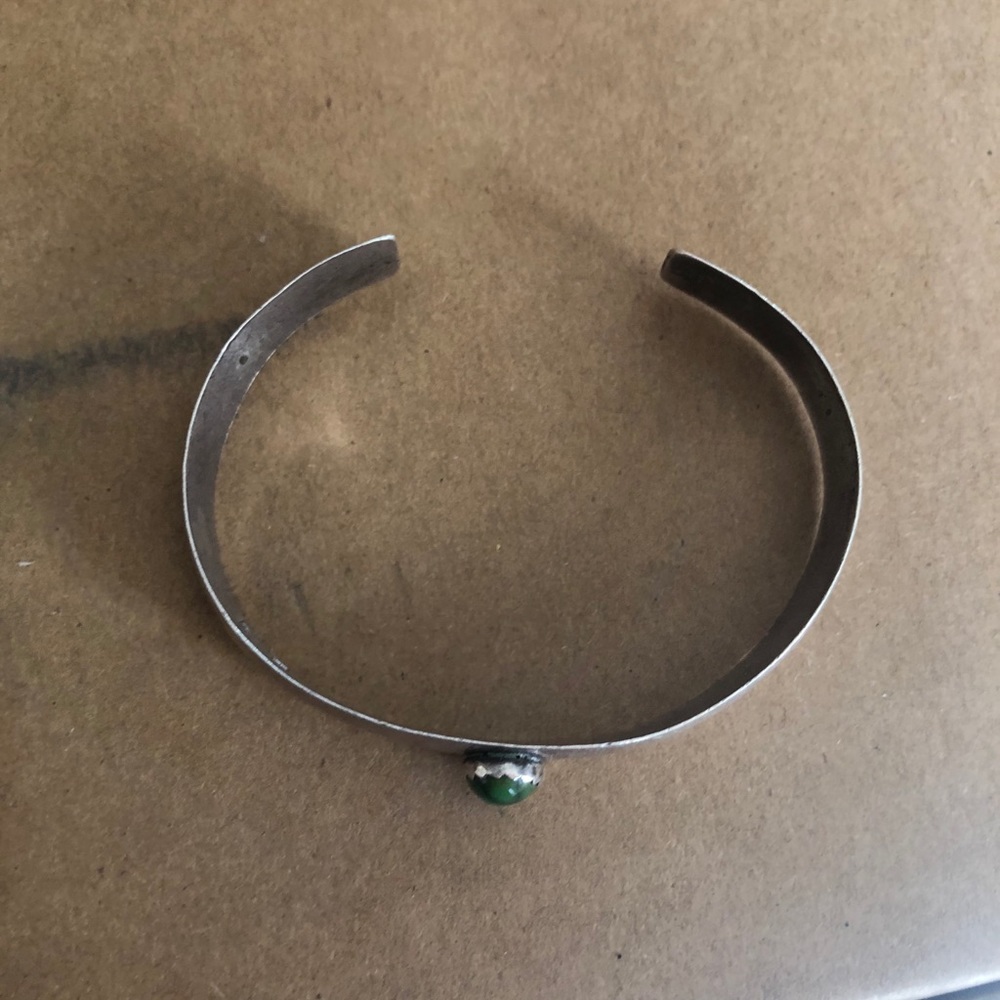 Green Turquoise and sterling silver bracelet - Picture 3 of 5